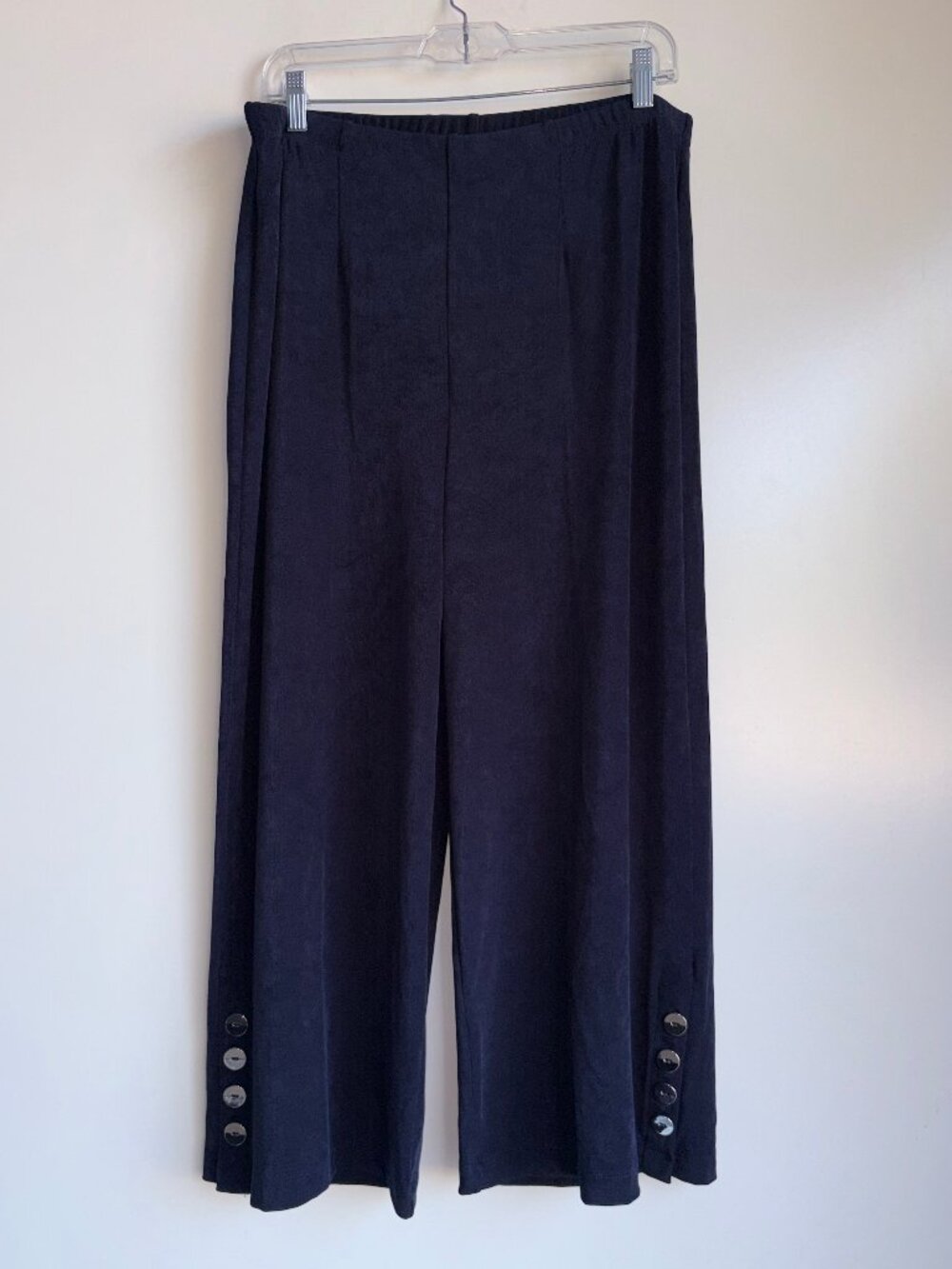 CHICO'S Travelers Button Hem Pants Size 2 = US Size Large